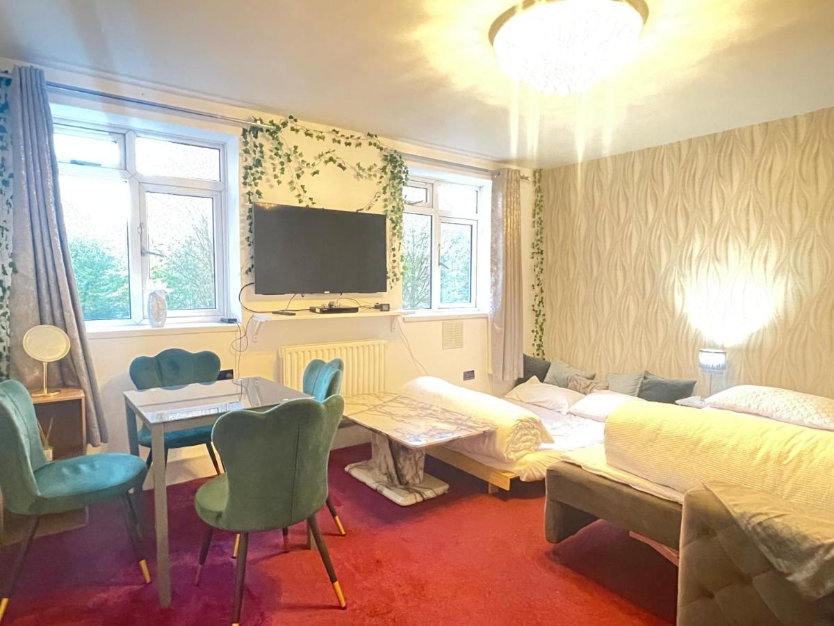 Room With Shared Kitchen 런던 외부 사진